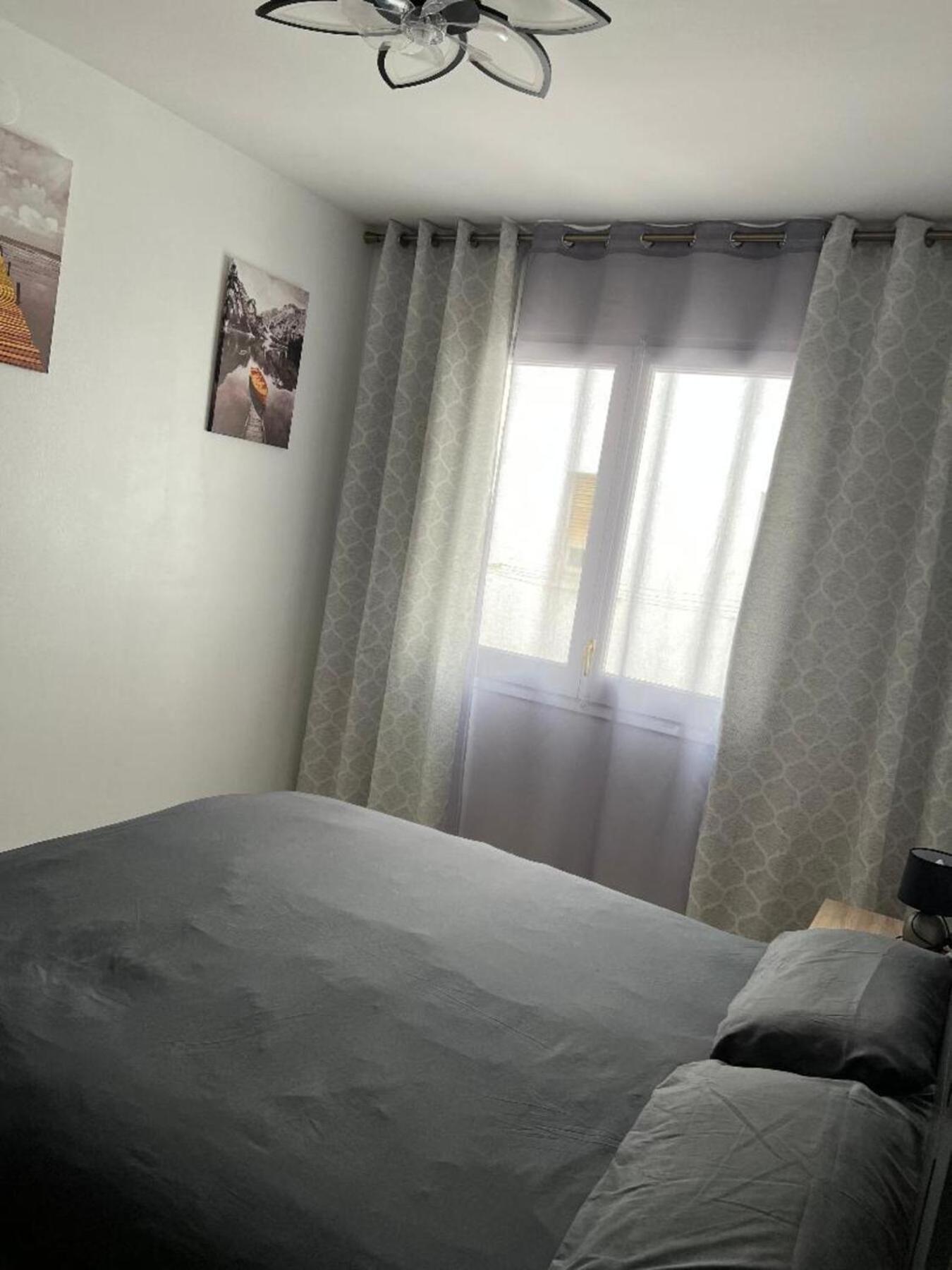 Logement Avec Vue Laterale Mer Пинеда-де-Мар Экстерьер фото